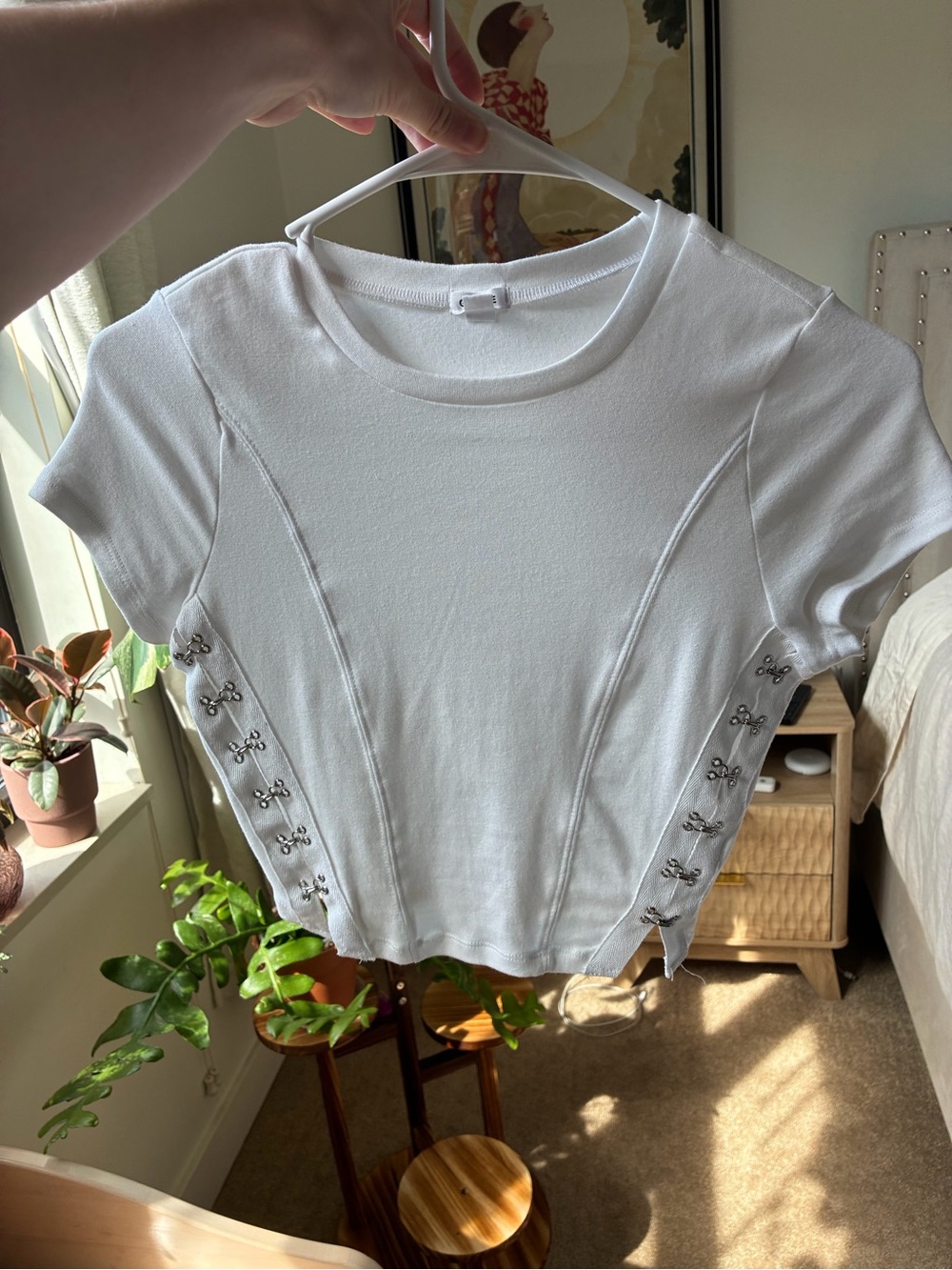 Garage White Hook-and-Eye Cropped Tee